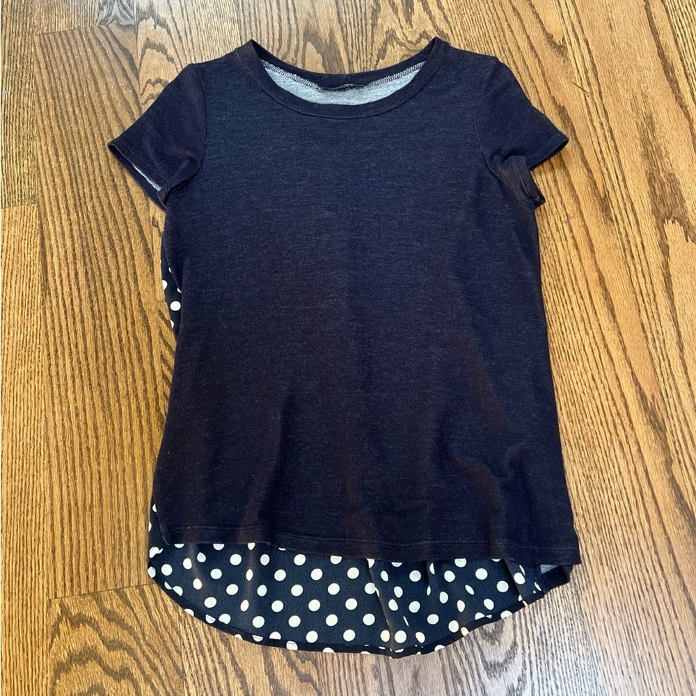 XS women’s shirt